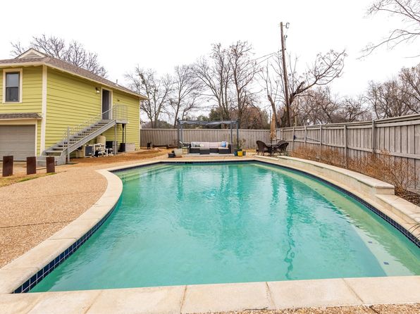 Additional property image - 301 S Winnetka Ave, Dallas, TX 75208