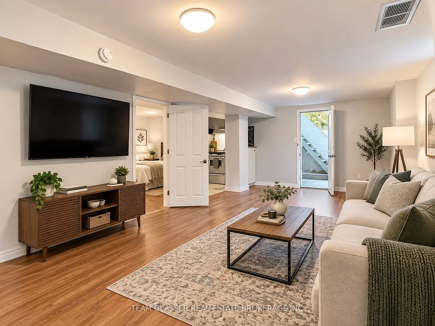 1 bed, $1,300 — Photo 4