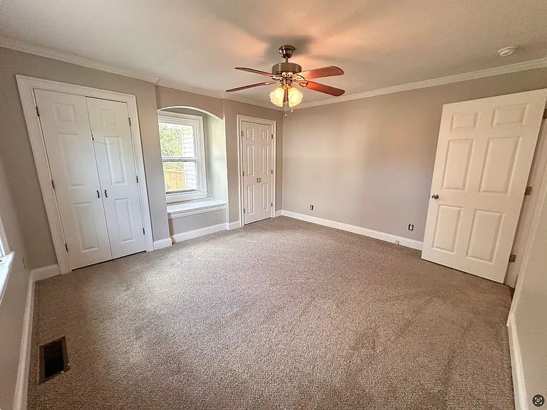 202 Hooper Ave SE — Photo 18