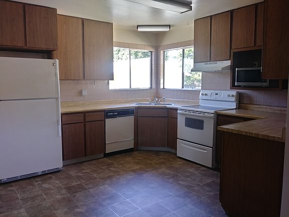 2nd image of 350 16th St #A