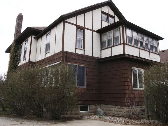 3rd image of 520 Clinton Ave