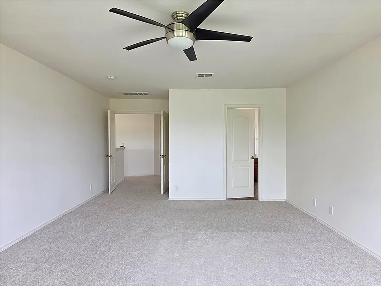 160 Mistletoe Ln — Photo 23