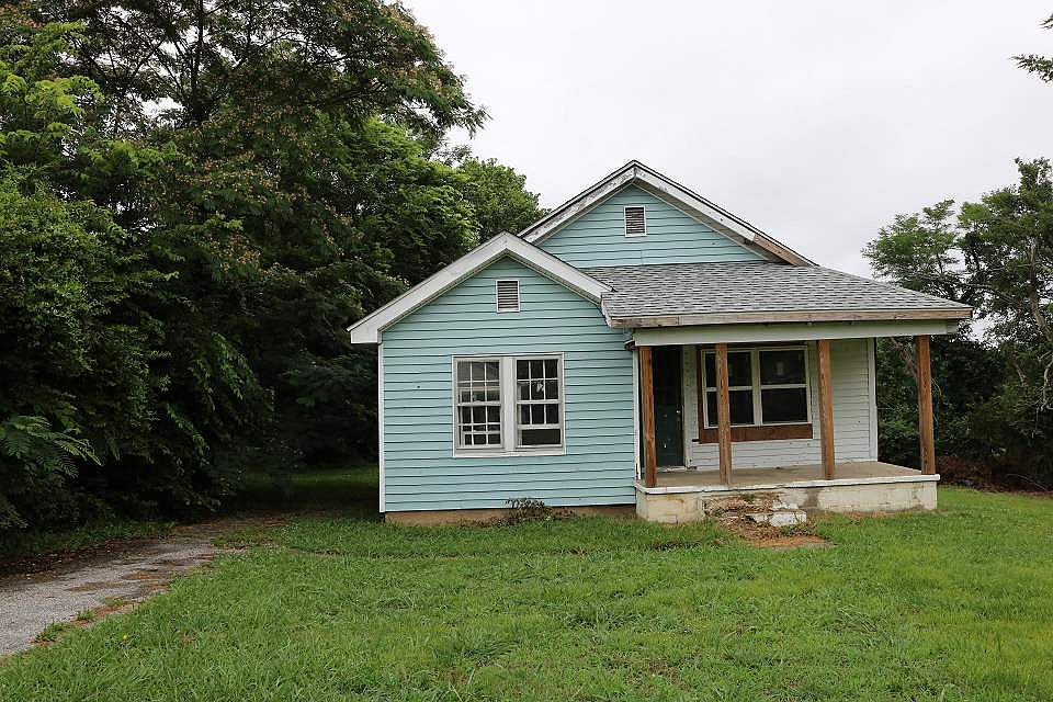 2nd image of 1632 Walnut St
