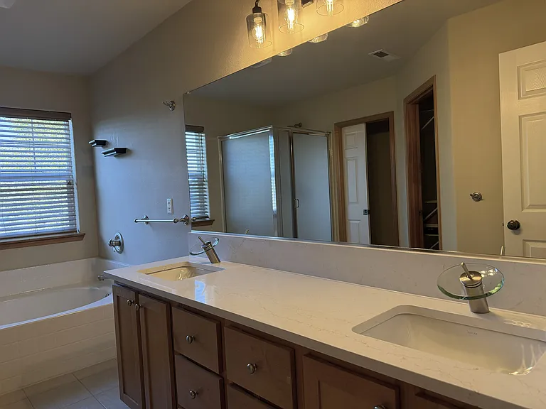 91 SW 106th Pl — Photo 39