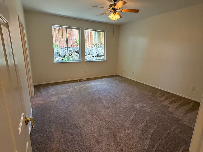 10669 SW Adele Dr — Photo 19