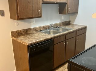 521 S Main St, Englewood, OH