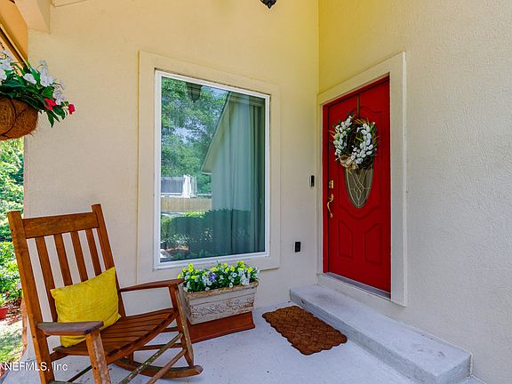 3rd image of 12917 JULINGTON Road