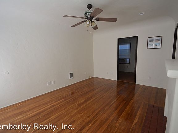 2nd image of 4643 Park Blvd #4643