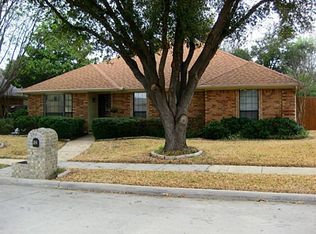 804 Ramblewood Dr, Lewisville, TX 75067