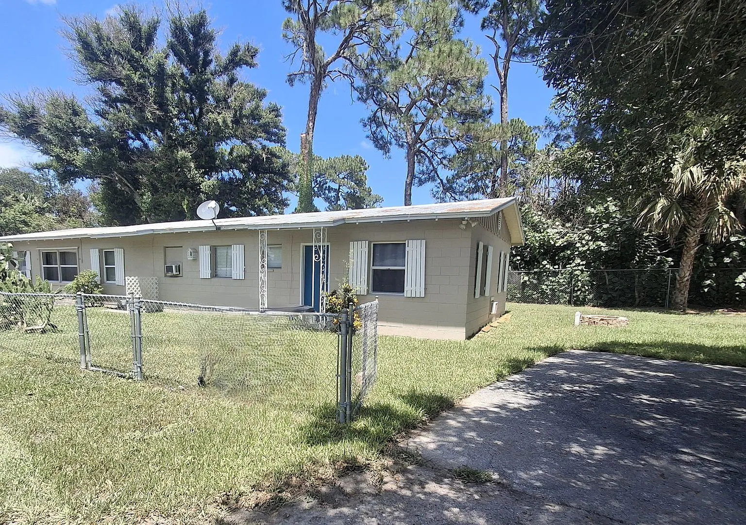 $1,100 per month | 1 Bedrooms | 1 Bathroom* — Photo 1