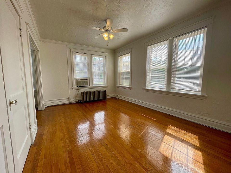 1st image of 7350 Lindell Blvd #207