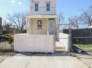 911 N 2nd St, Camden, NJ 08102
