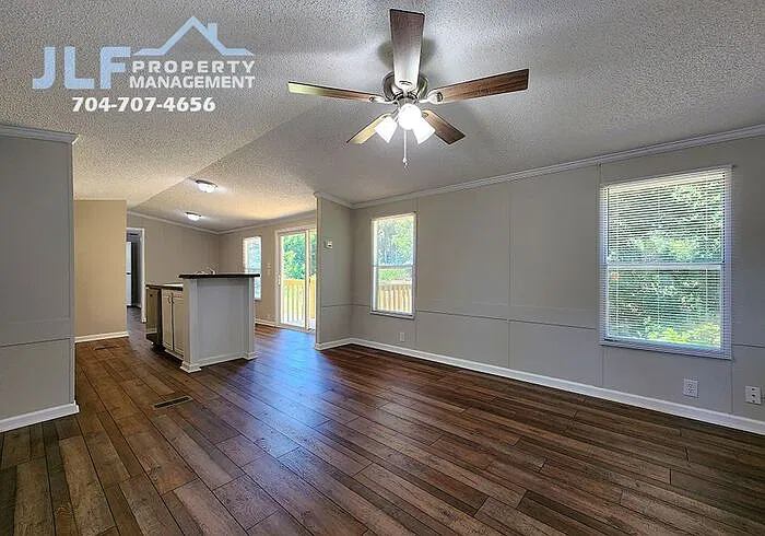 2 bed, 2.0 bath, 870 sqft, $1,195 — Photo 3
