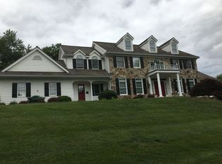 525 Day Spring Ln, West Chester, PA 19382