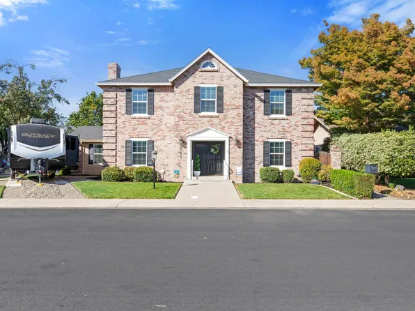2001 El Toro Way, Modesto, CA 95355