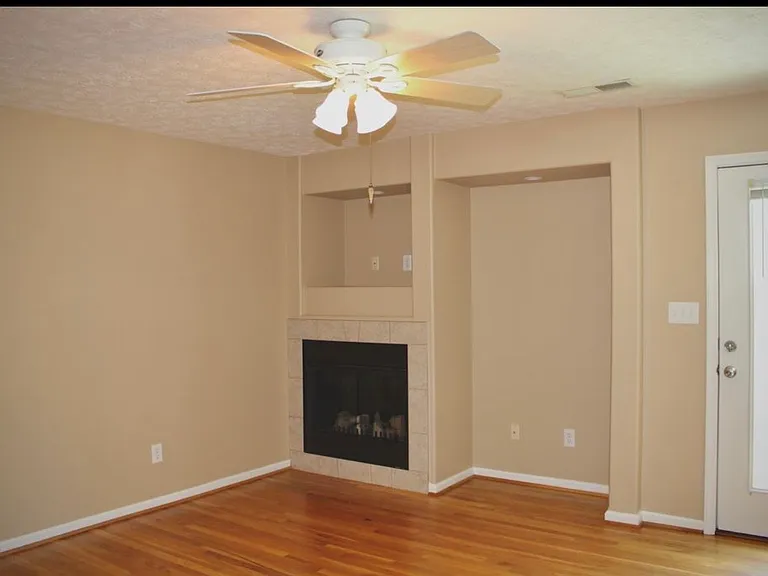 2509 Sun Seeker Ct — Photo 8