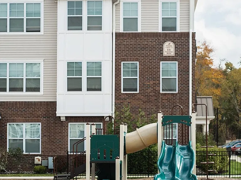 Brookhaven Lofts — Photo 4