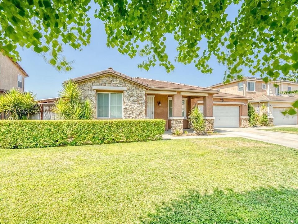 847 Rosewood Ave, Sanger, CA 93657 Zillow