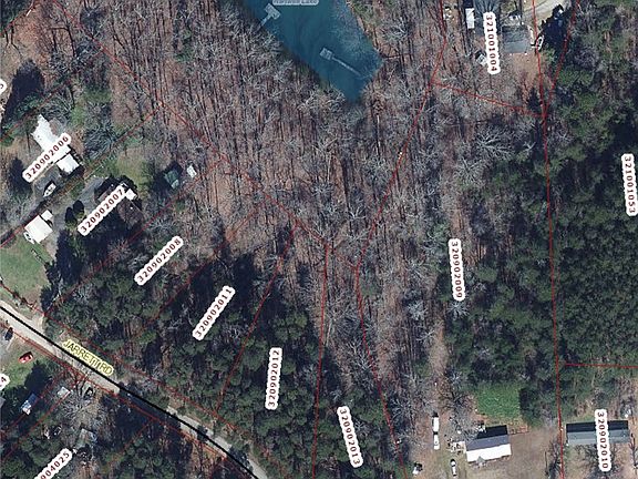 4th image of 104 Jarrett Rd