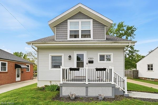1st image of 4044 W 223rd St