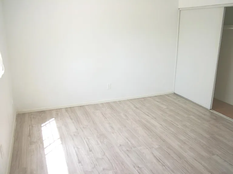 22122 Van Buren St — Photo 17