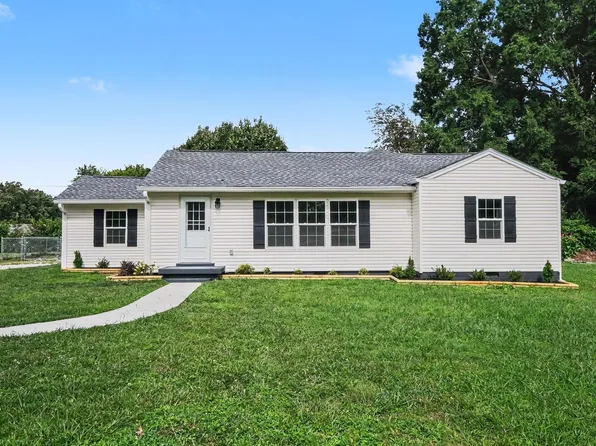 206 Bragg Cir, Tullahoma, TN 37388
