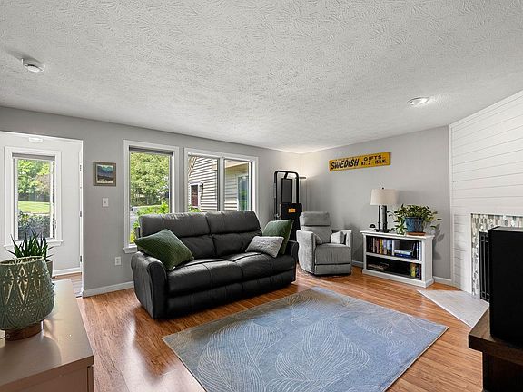 5th image of 5 Westminster Drive