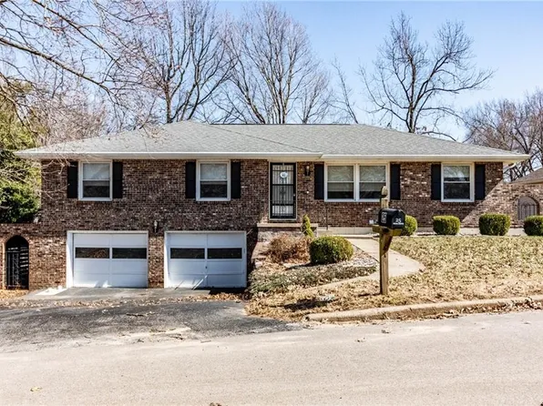 25 High Dr, Warrensburg, MO 64093