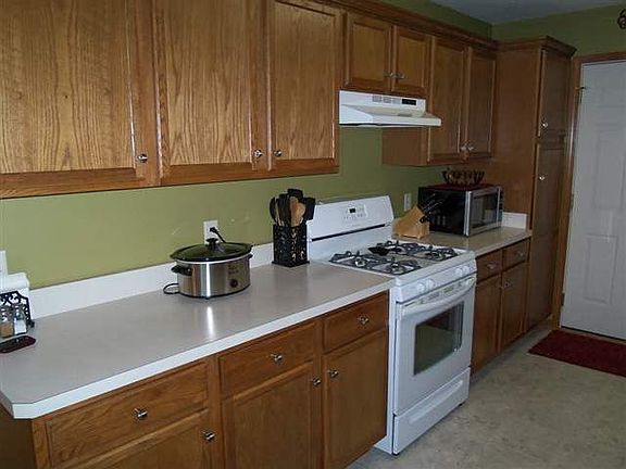 4th image of 1314 Harvest Dr