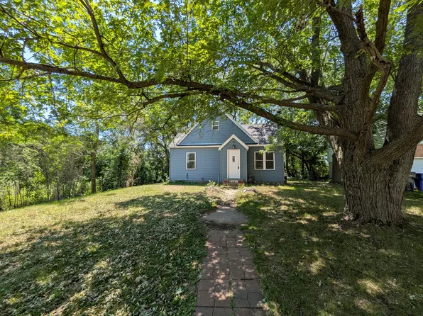 58 Wheelock Pkwy E, Saint Paul, MN 55117