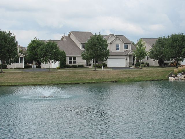 1st image of 5922 Coventry Lake Dr