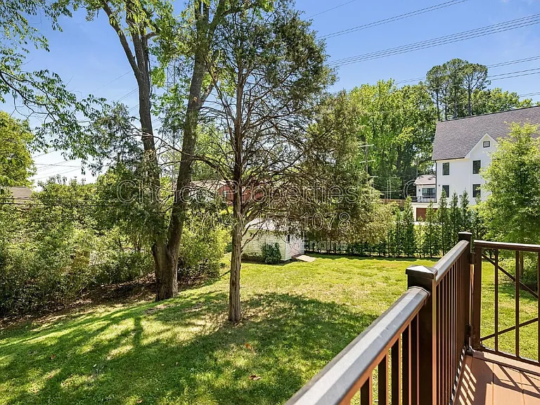 611 Poindexter Dr — Photo 27