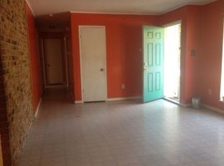 2812 Perkinston Ln, Gautier, MS 39553