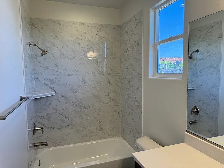 166 W 200 S — Photo 17