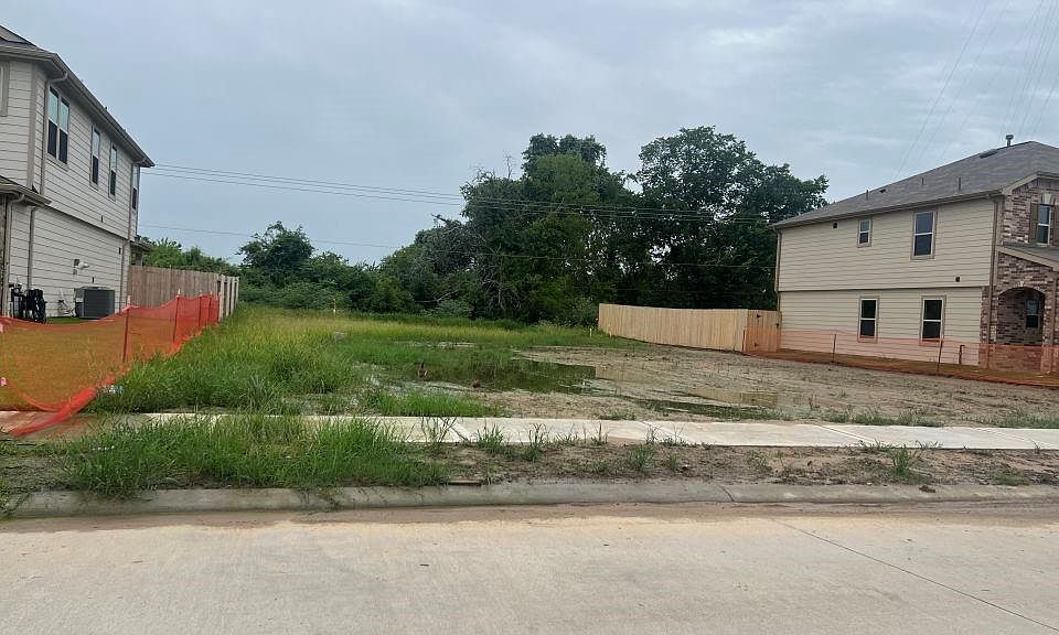 1st image of 1818 Livadero Ln