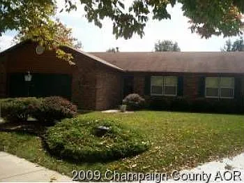 2322 Greenwood Ct photo 1