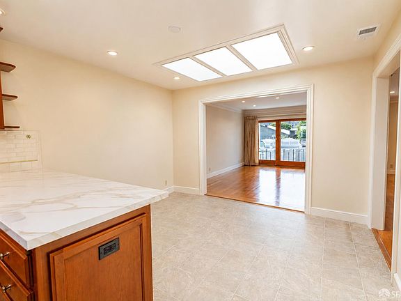 3rd image of 1918 Filbert St APT 301