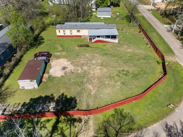 606 S Pine Hill St, Pinehurst, TX 77362