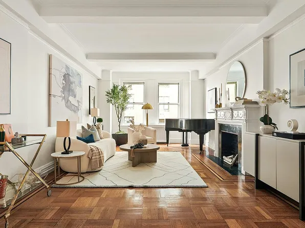65 Central Park W APT 8A, Manhattan, NY 10023