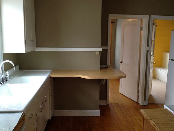 3rd image of 3433 Bryant Ave S APT 3