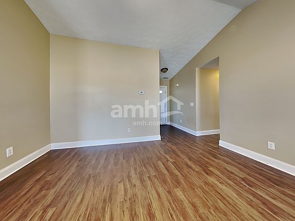 5th image of 146 Green Knoll Dr