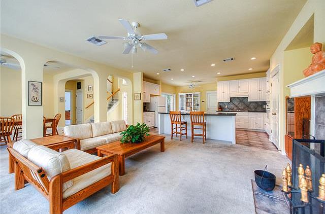 1st image of 102 San Mateo Ter