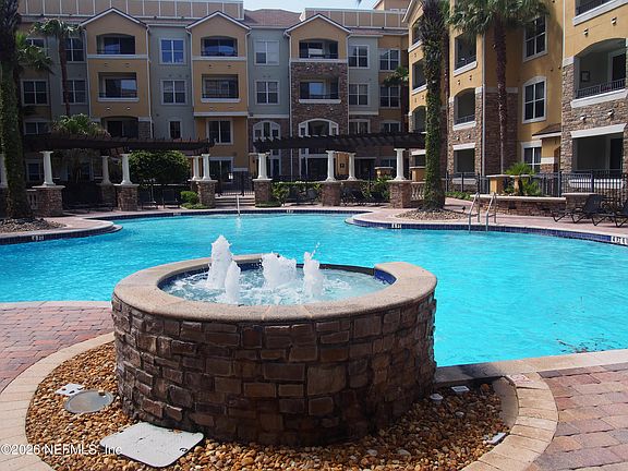 5th image of 8539 Gate Pkwy #9411
