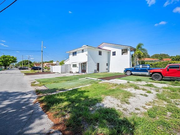 2nd image of 5800 SW 20th St