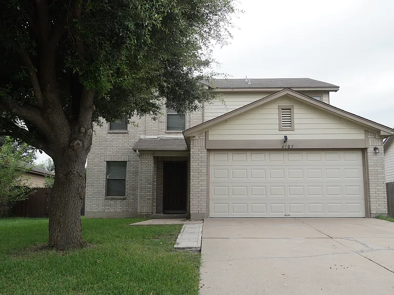 4105 Kings Canyon Dr — Photo 1