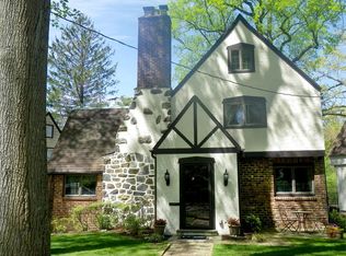 16 Lotus Rd, New Rochelle, NY 10804