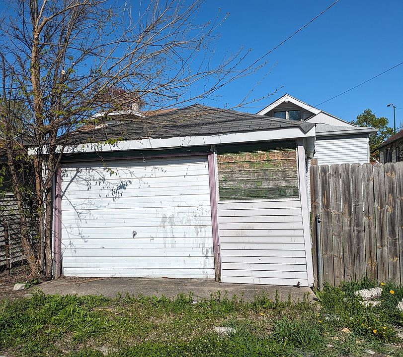 2nd image of 10238 S Wentworth Ave