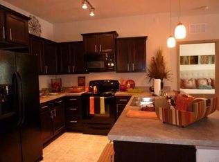 9920 Sellona St, Raleigh, NC 27617