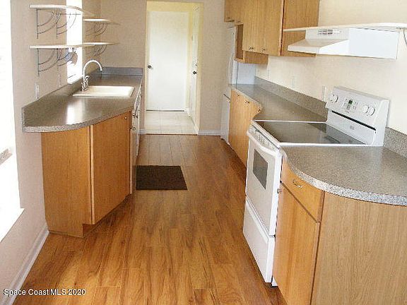 3rd image of 505 Magnolia Ave