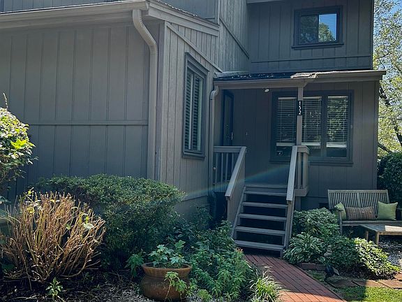 2nd image of 132 Inglewood Way